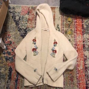Medium cream flower zip up